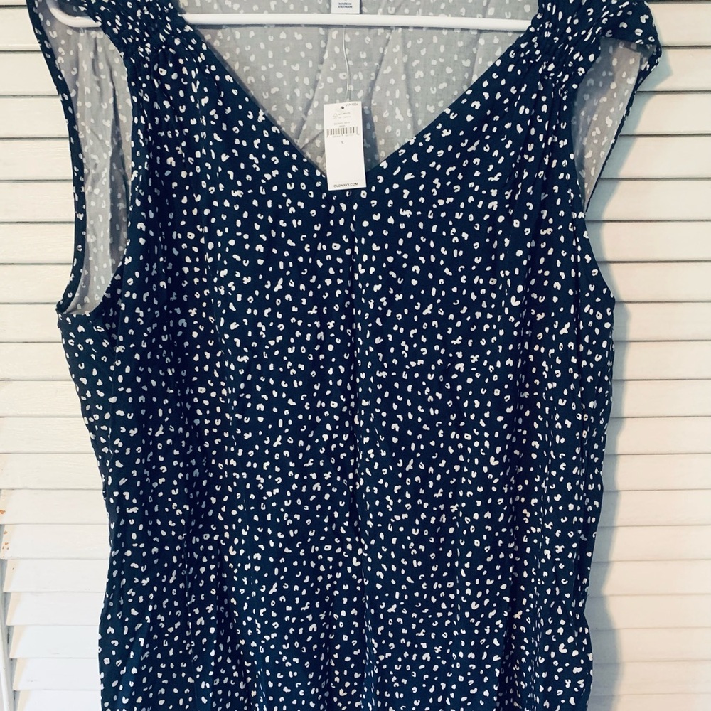 Old Navy brand Navy Blue and White Tank Top NWT